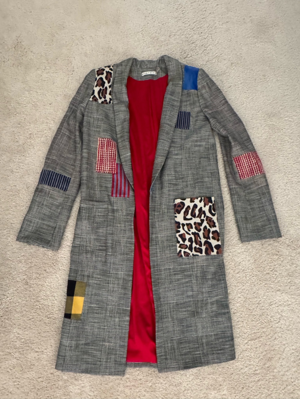 Alice + Olivia Blk & Wht Glen Plaid Long Blazer with Red Lining SZ Small